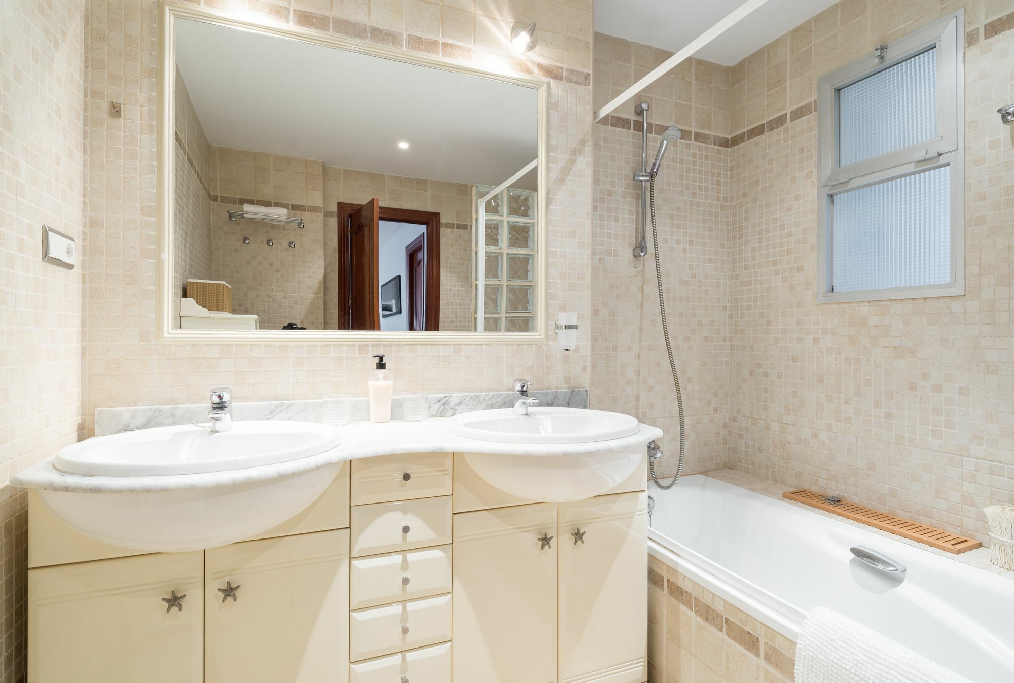 Quiet & Cozy San Fernando Apartment Малага Экстерьер фото